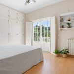 Moradia que podia ser na linha A villa with coastal potential